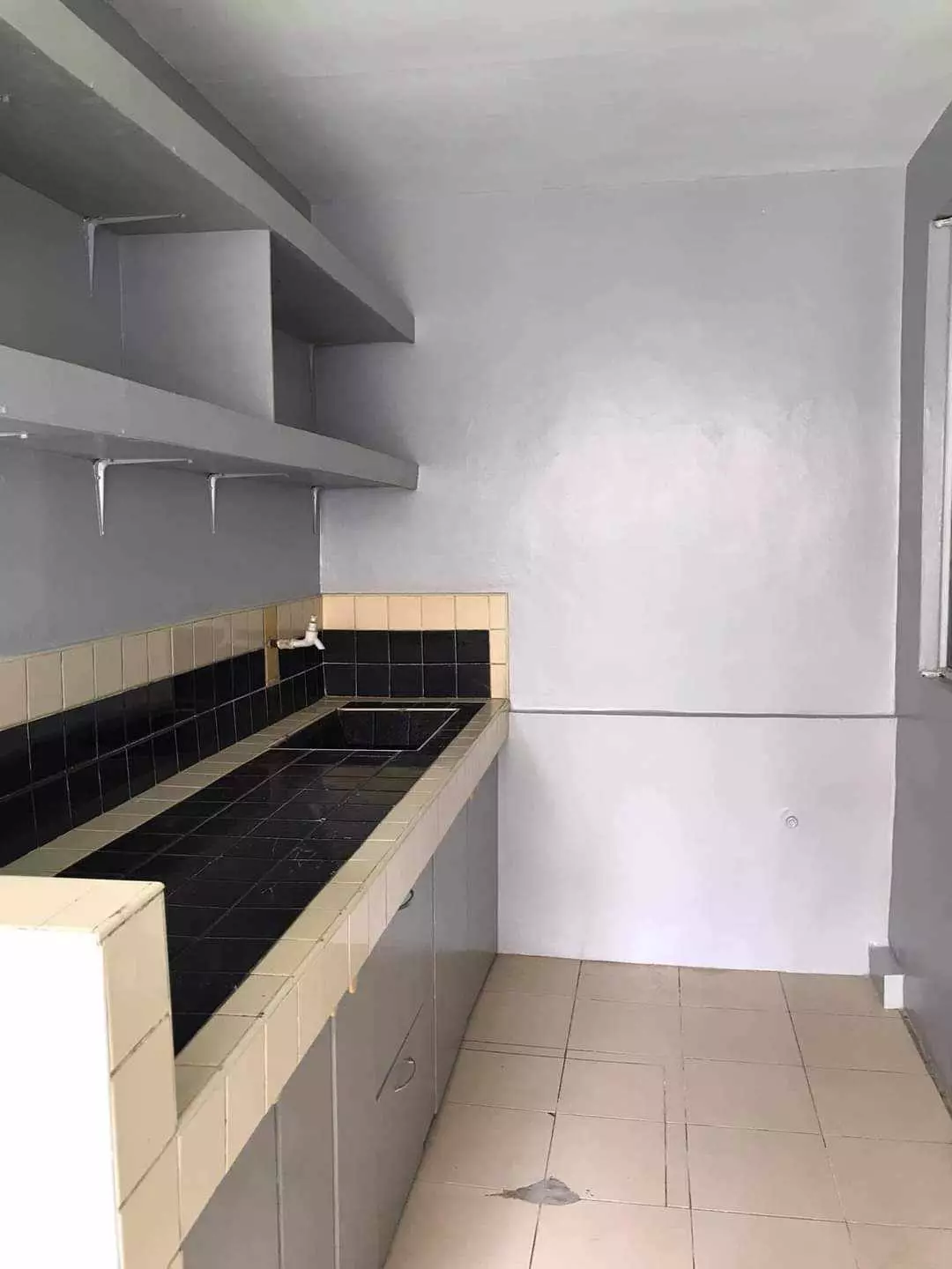 House and Lot for Sale in Guadalupe, Cebu City - photo 7