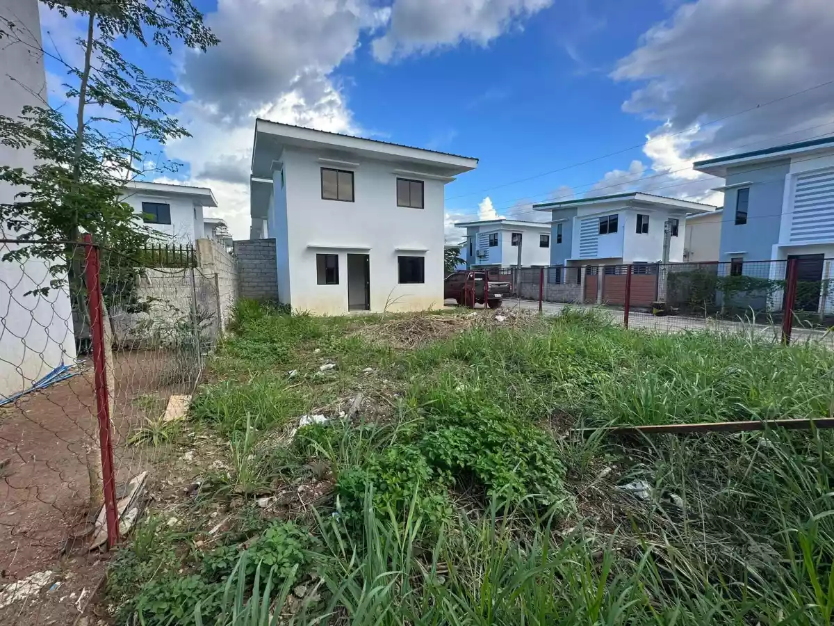 East VIllas House for Rent/Assume — House and Lot in Bacolod, Negros Occidental, Philippines — Photo 3