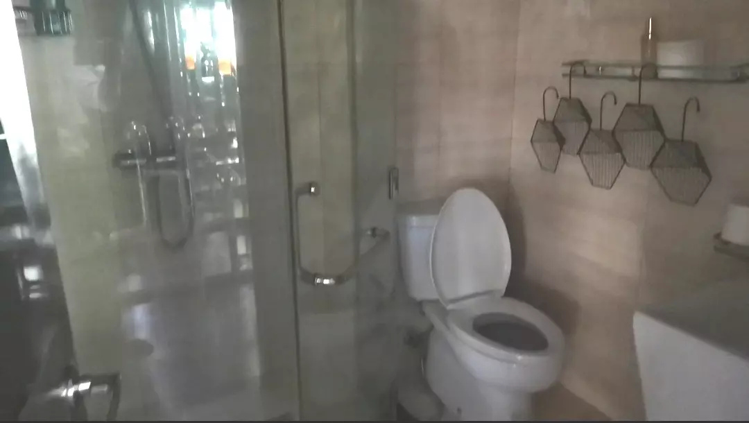Rush Sale 3 Bedroom Unit in Avalon Condominium  - photo 5