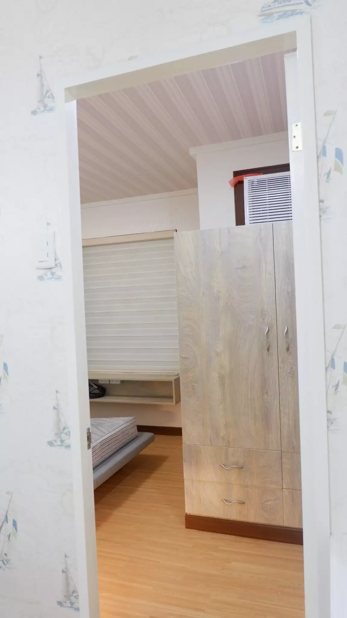 FULLY FURNISHED 1 BEDROOM UNITS/FIRST USERS - photo 4