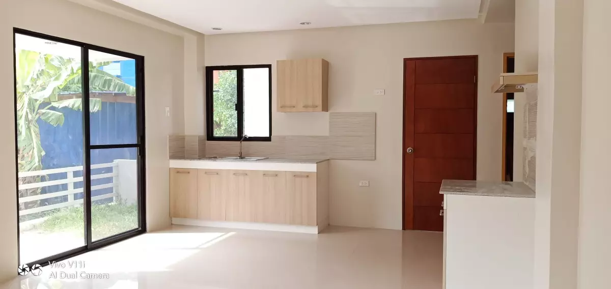 Brand New House in Mandaue City - photo 3