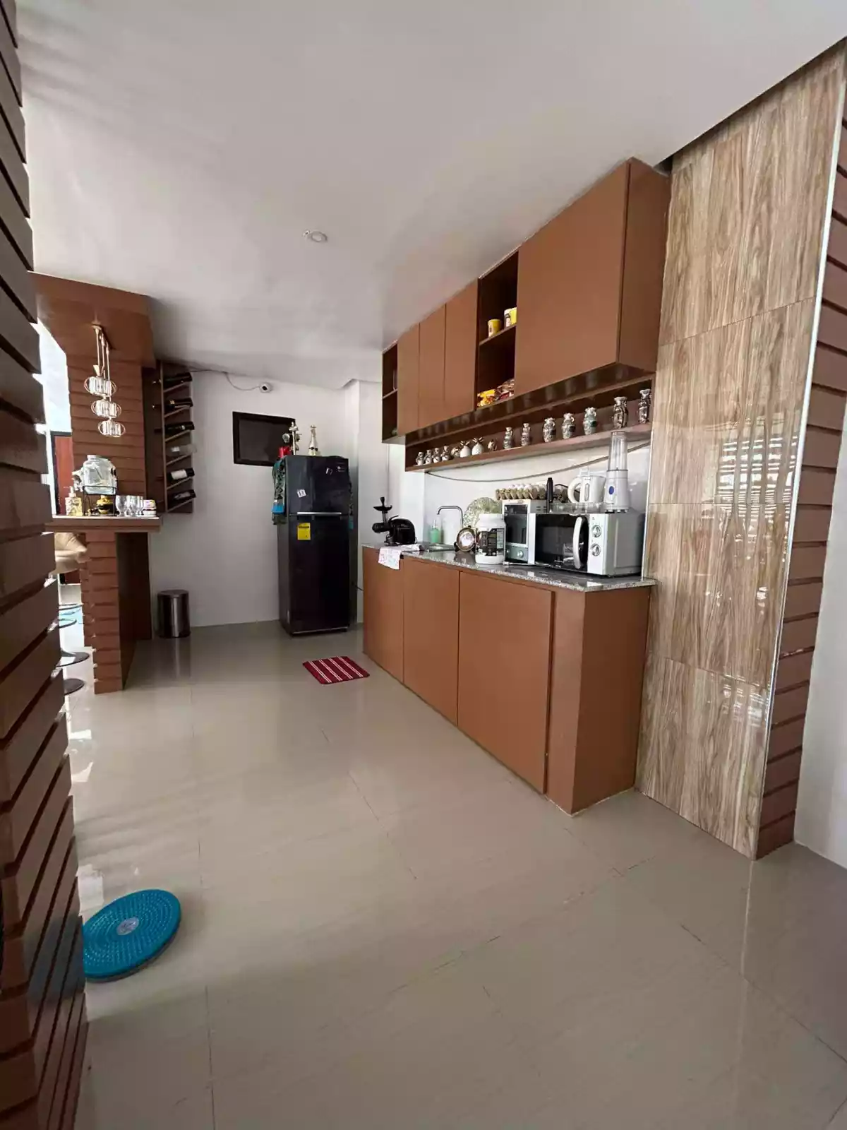 Rush Sacrifice Sale House & Lot — House and Lot in Iloilo City, Iloilo, Philippines — Photo 6