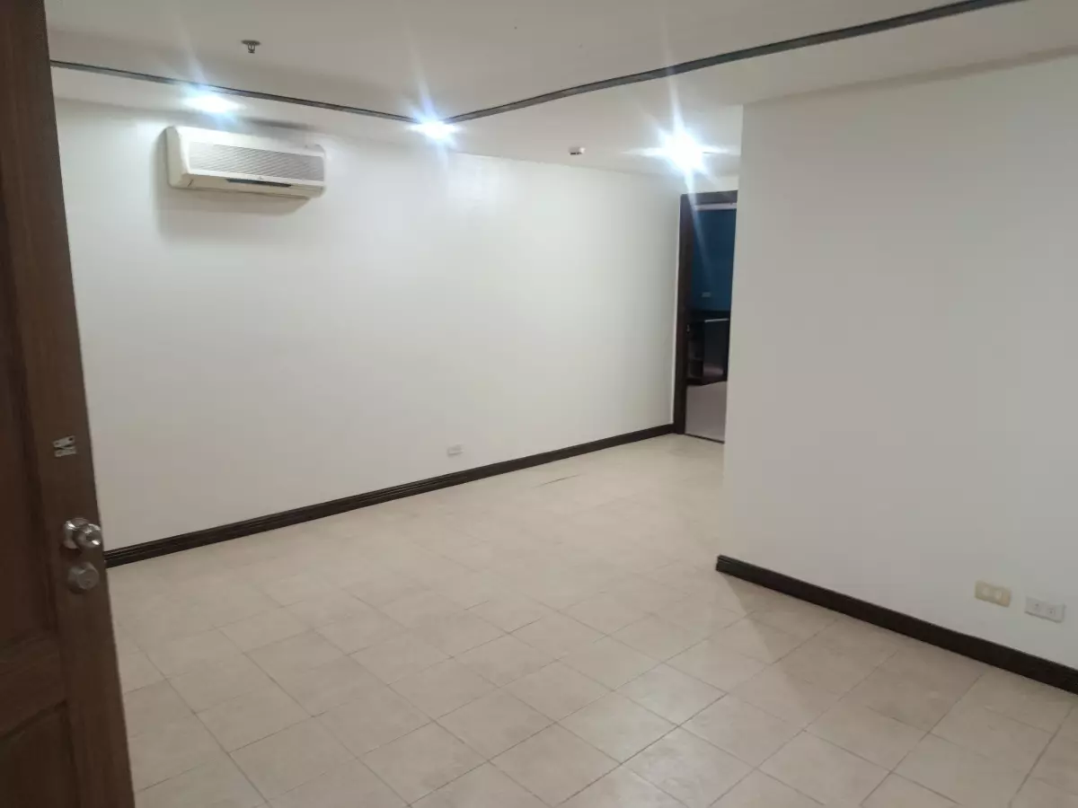 162 sqm Office-Condominium Unit in Club Ultima, Cebu City — Office in Osmeña Boulevard, Cebu City, Cebu — Photo 3