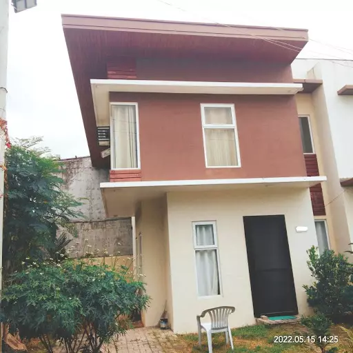 CORNER UNIT TOWNHOUSE FOR SALE IN LAPU-LAPU CITY CEBU