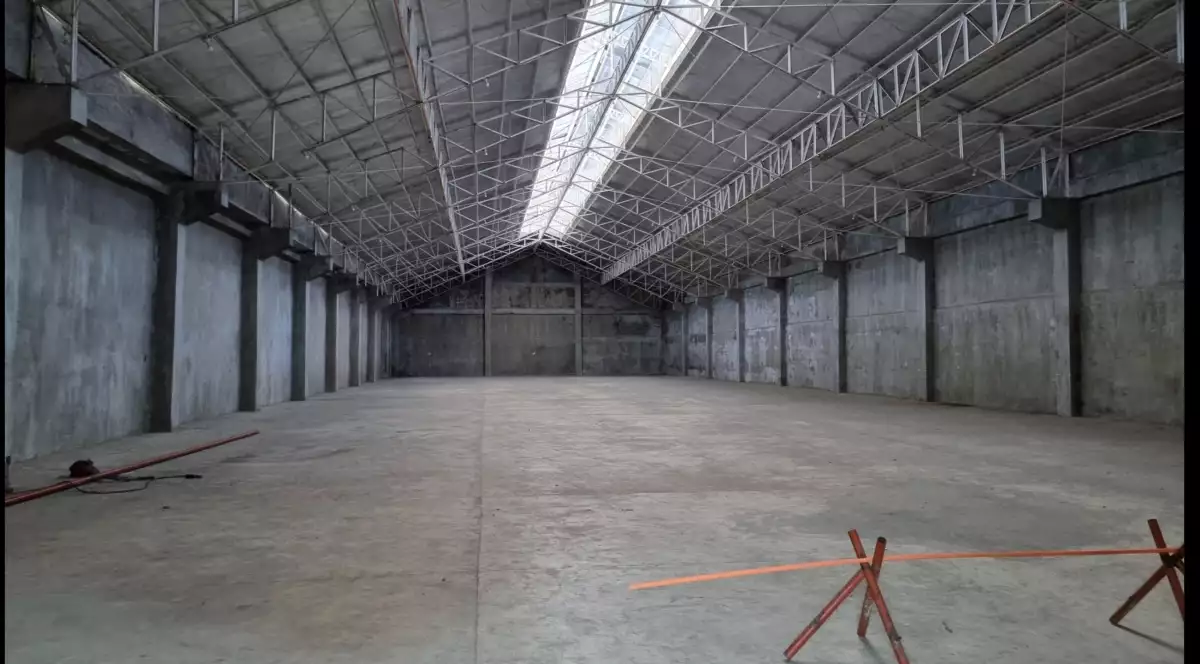 BIG WAREHOUSES FOR LEASE NEAR THE HI-WAY IN CDO — Warehouse in Cagayan de Oro, Misamis Oriental, Philippines — Photo 3