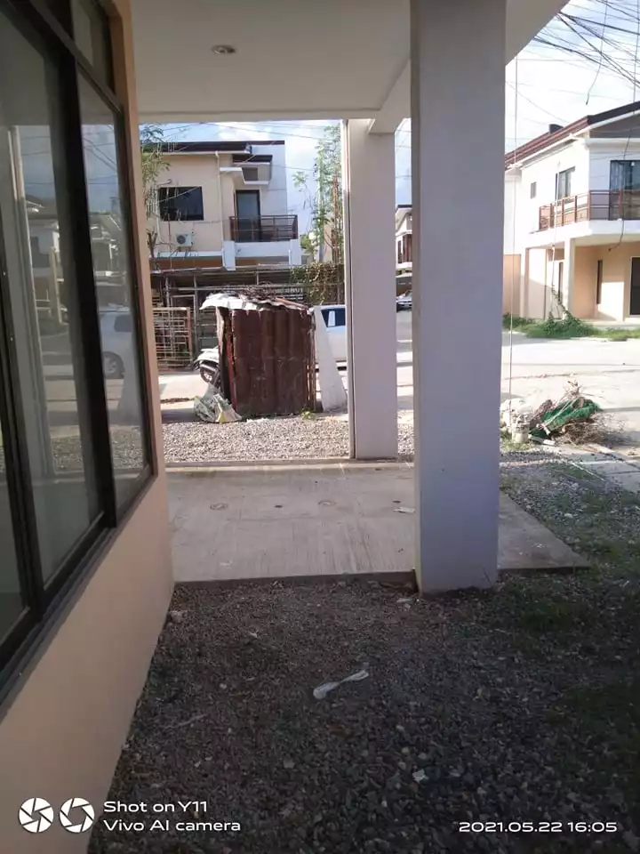 For RENT/ FOR ASSUME 3 BEDROOM CORNER UNIT ALBERLYN TALISAY CEBU READYTO MOVE IN — House and Lot in Talisay, Cebu, Philippines — Photo 5