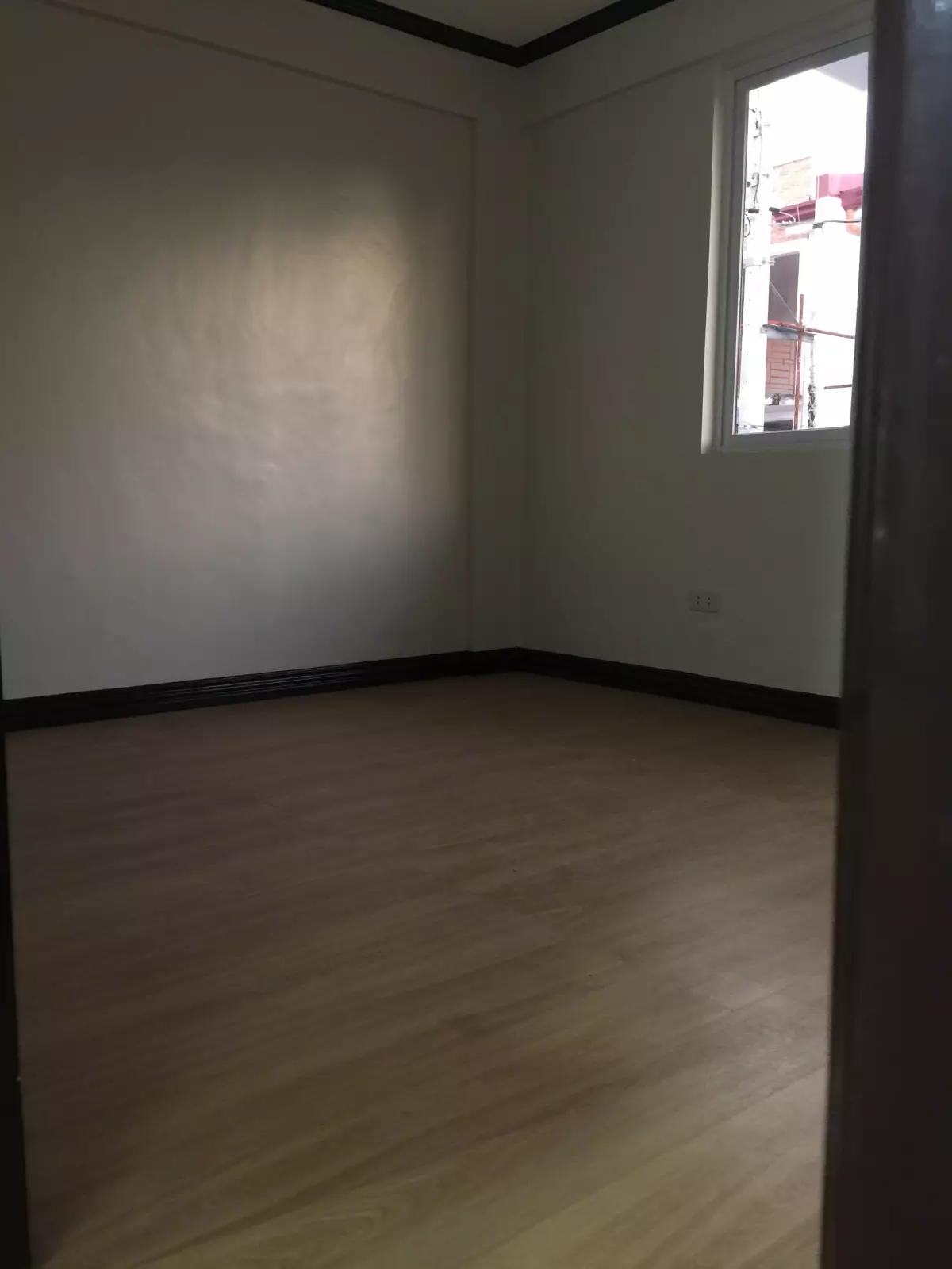 Open photo 12 of 20 — BF Homes Parañaque Townhouse