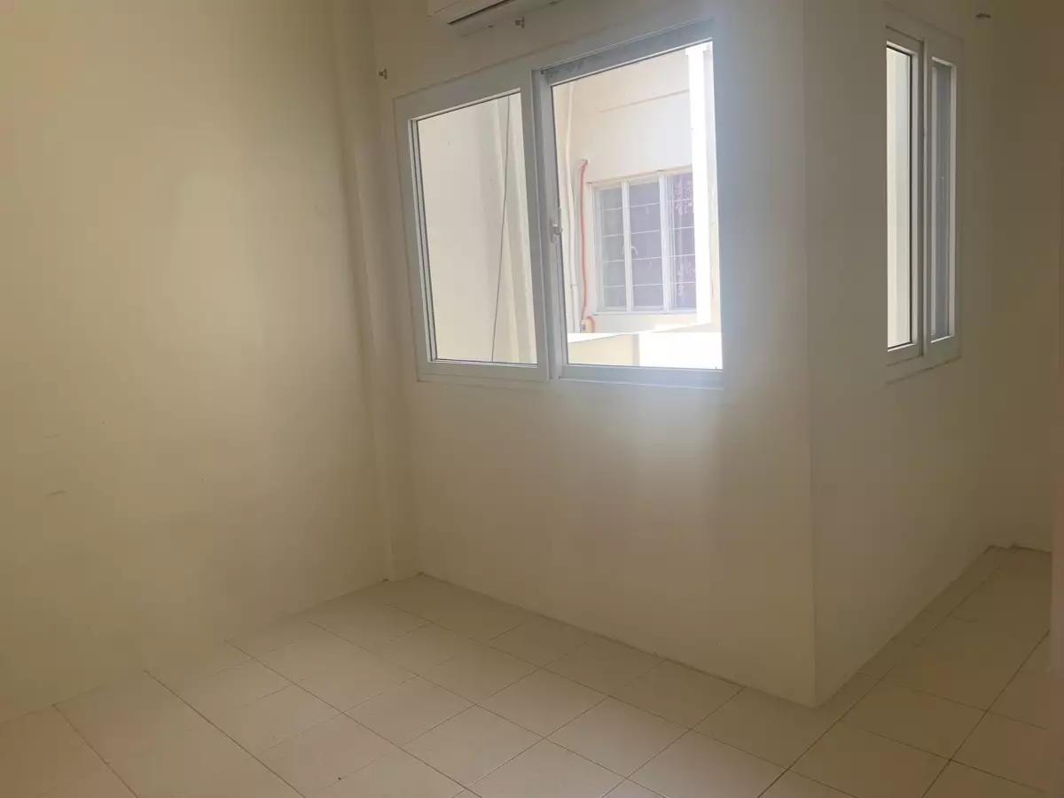 Open photo 13 of 17 — 3 Bedroom Duplex Unit for rent