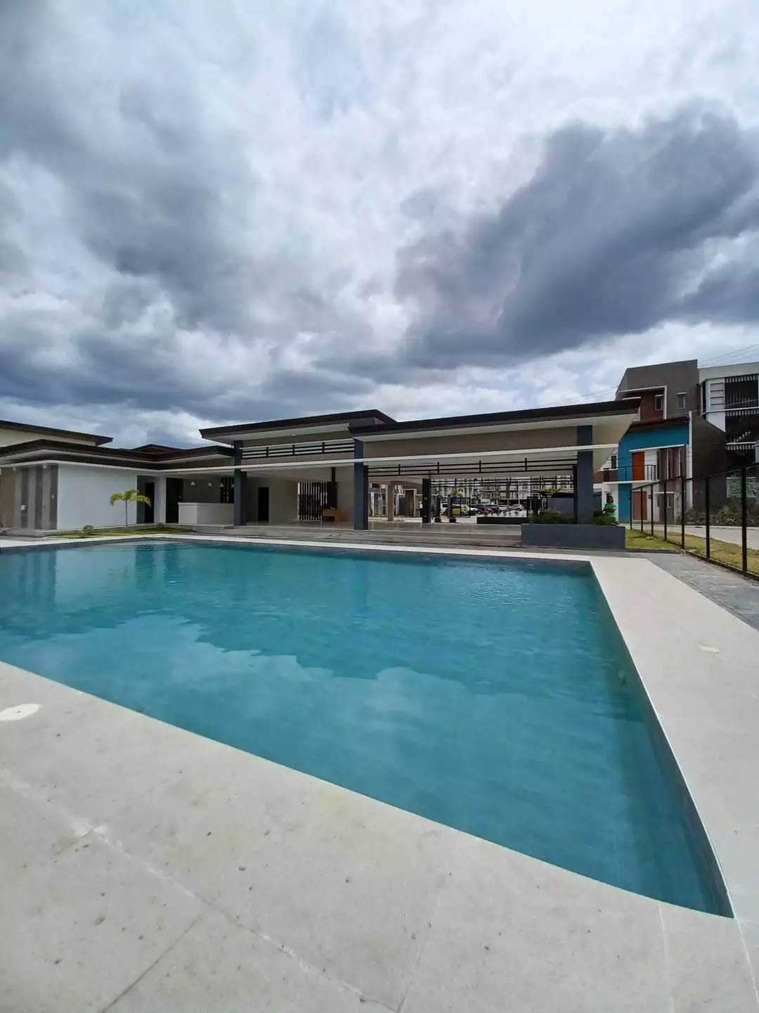 Modena Town Square Condominium