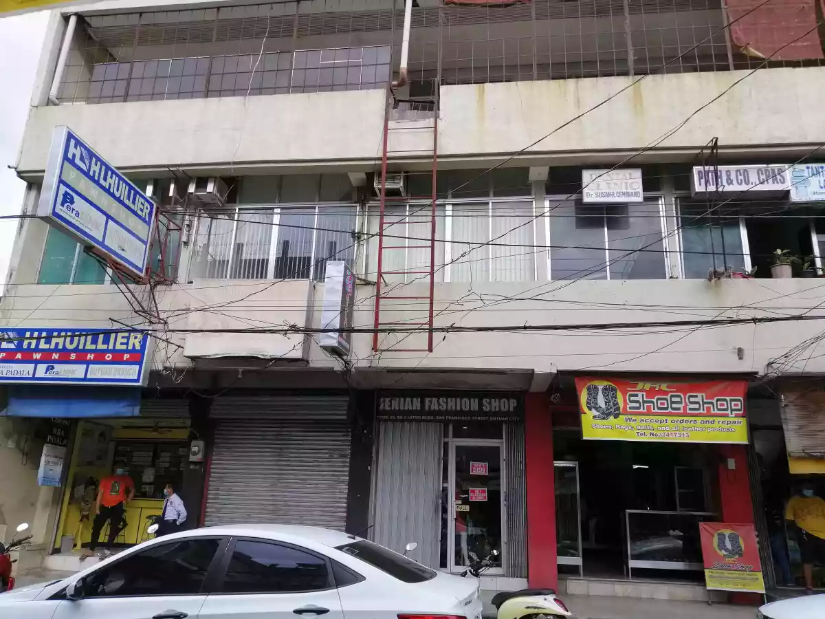 3 Storey Commercial Building - photo 7