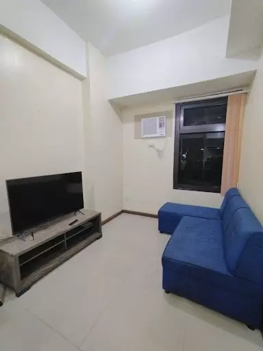 1BR condo unit along the road — 1 Bedroom in Gorordo Avenue, Cebu City, Cebu — Photo 3