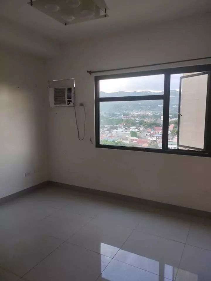 CasaMira Towers Labangon Studio Unit - photo 4