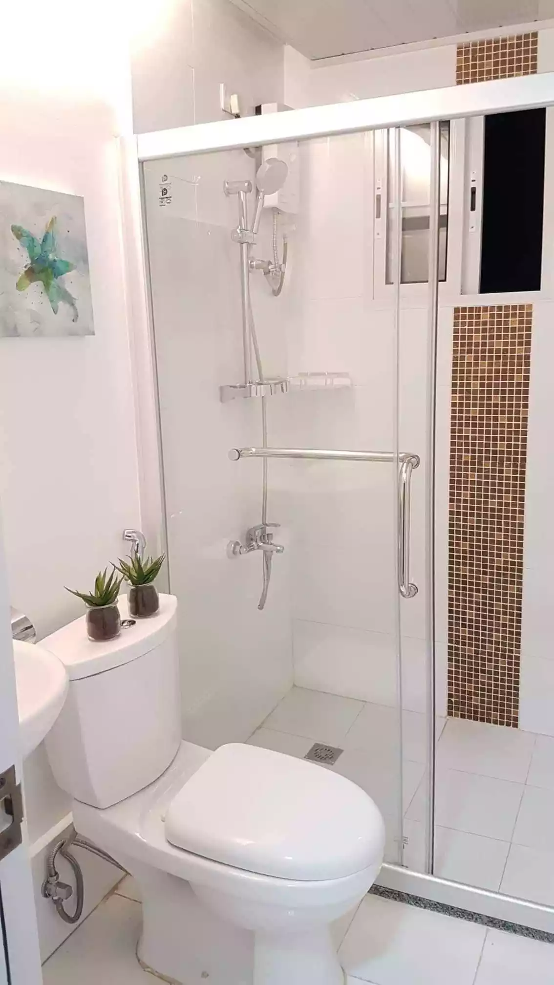 FURNISHED 1 BEDROOM UNIT WITH BALCONY - photo 7