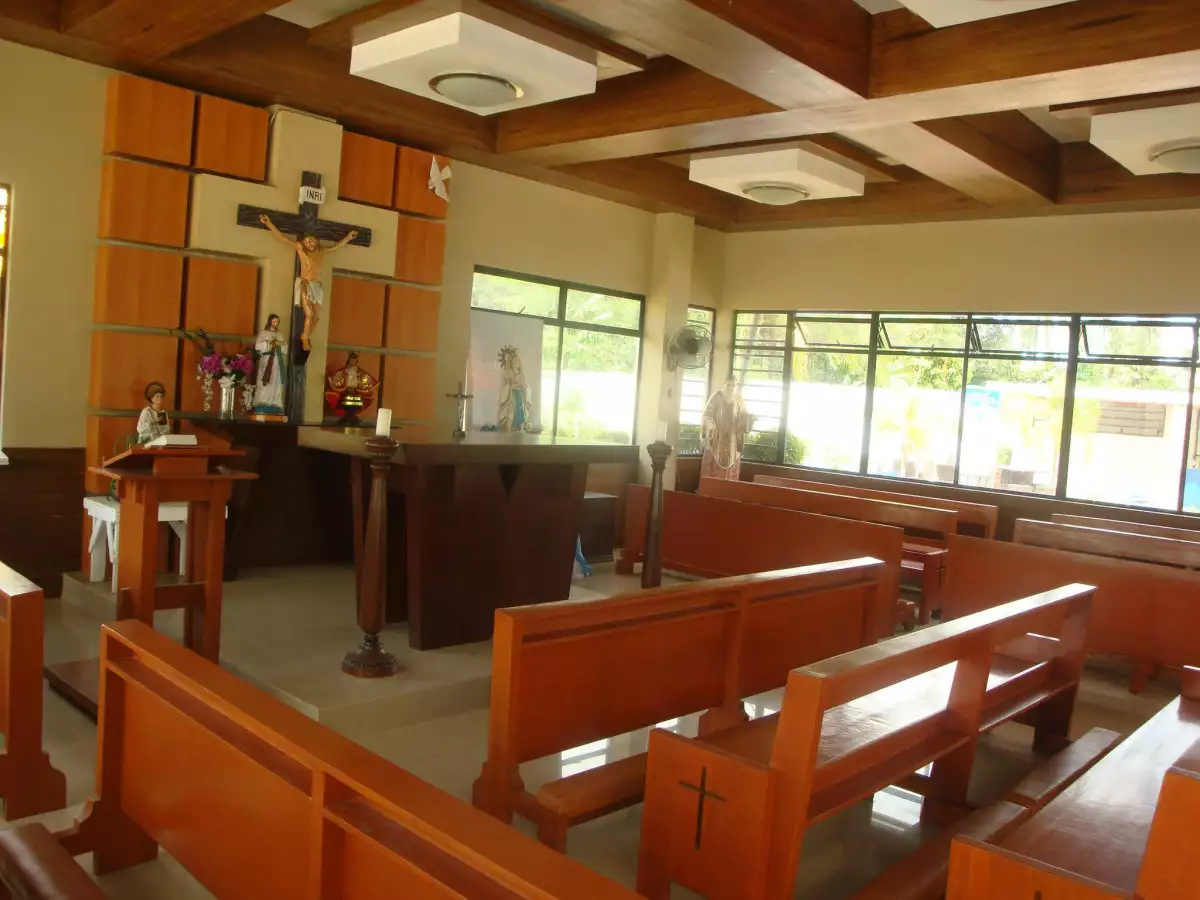 SPACIOUS FULLY FURNISHED HOUSE IN MINGLANILLA FOR RENT — House and Lot in Minglanilla, Cebu, Philippines — Photo 4