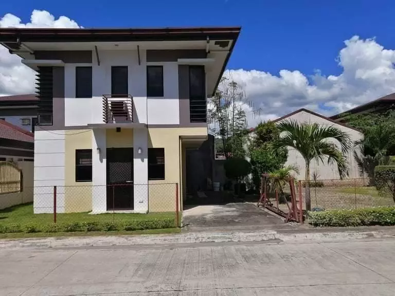 RENT RENT 3BR FULLY FURNISHED HOUSE & LOT IN MIDORI PLIANS TUNGKOP, MINGLANILLA CEBU - photo 2