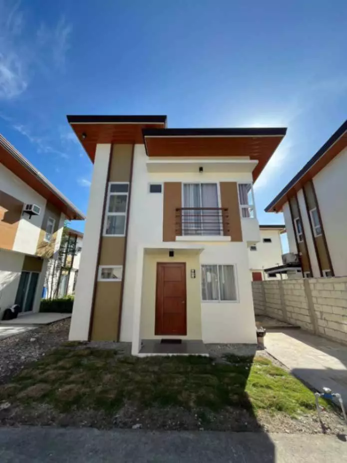 For Rent: 3BR Home with Balconette, 2 T&B, Carport - photo 2