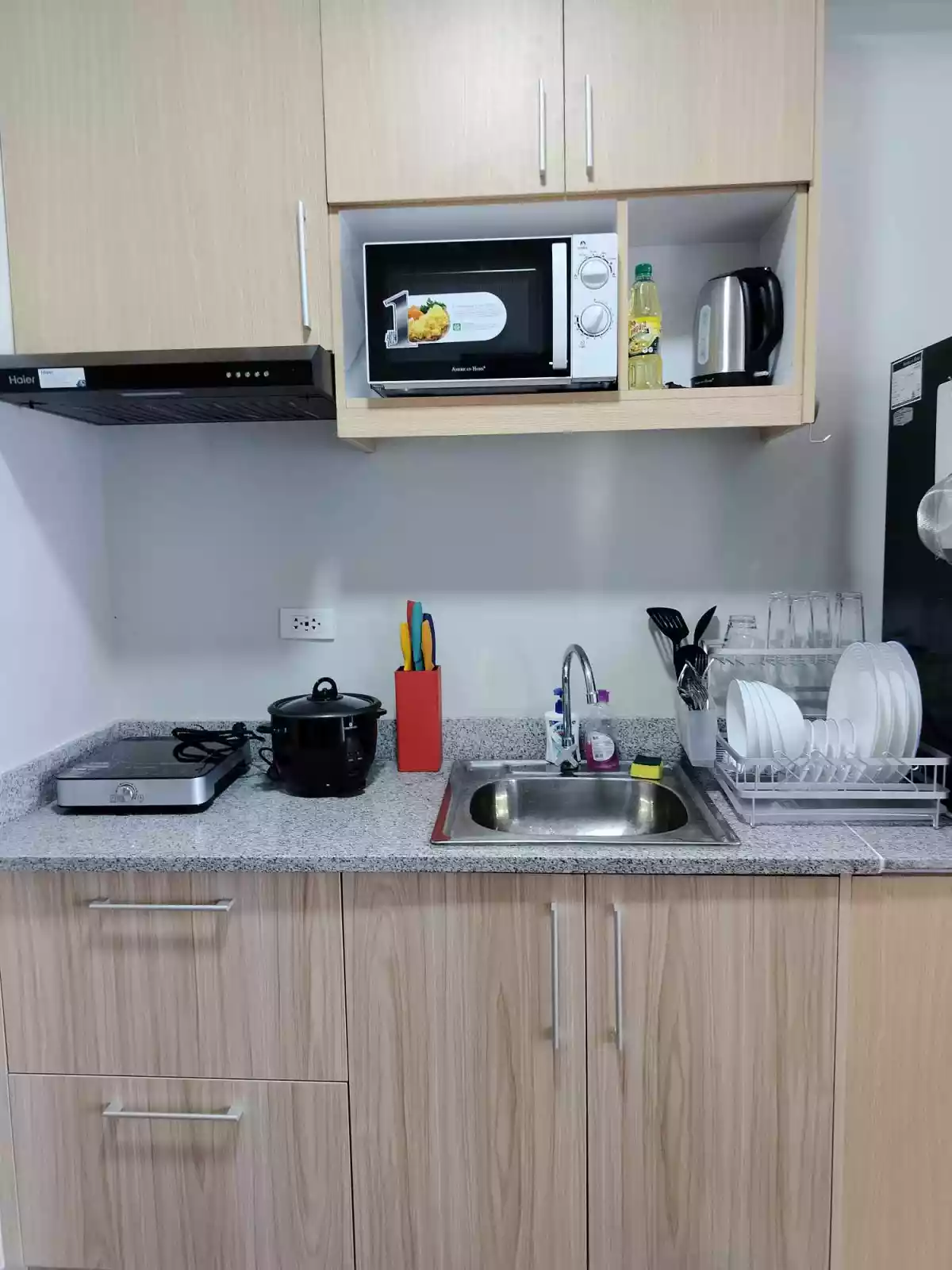 Mivesa 1 Bedroom with Parking — 1 Bedroom in Salinas Drive Extension, Cebu City, Philippines — Photo 5