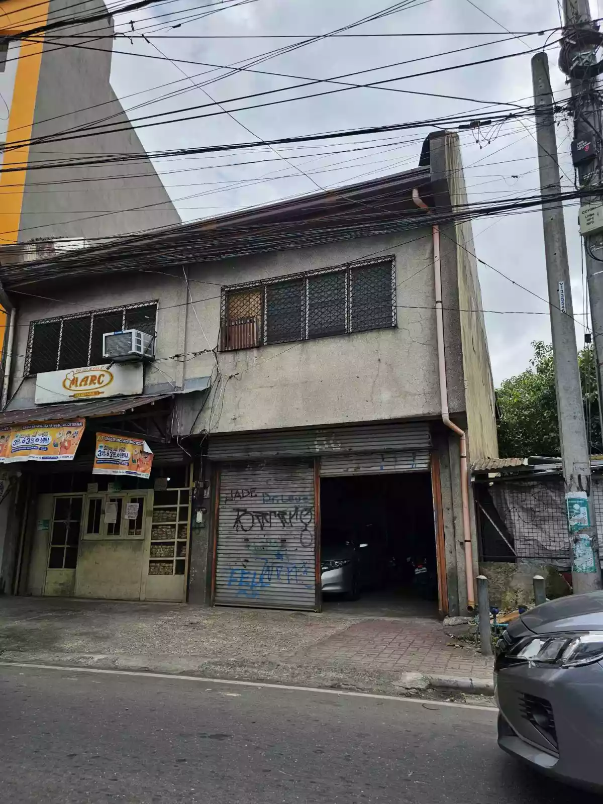 COMMERCIAL BUILDING WITH LOT AREA 165SQM FLOOR AREA 300SQM IN CALLE TRES ABRIL  TABUAN CEBU CITY — Building in Cebu City, Cebu, Philippines — Photo 6