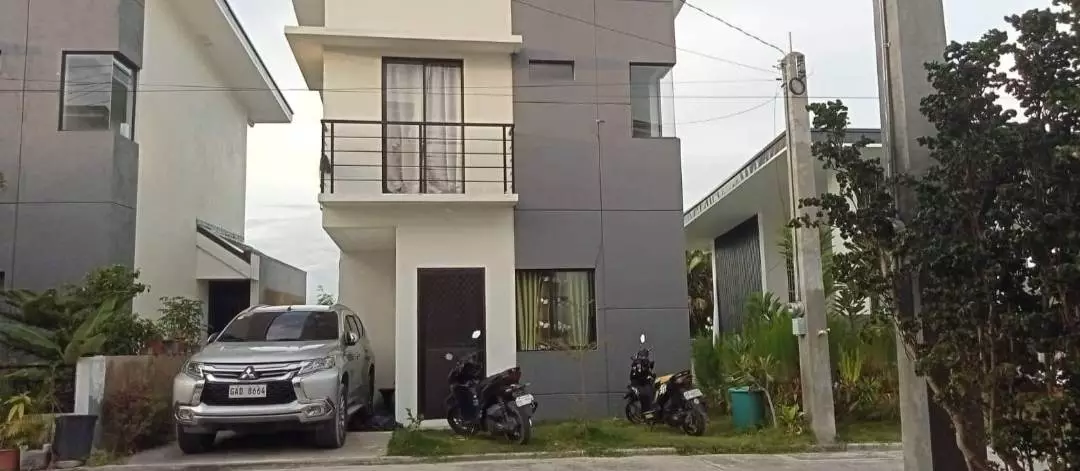 For Rent House & Lot in Elizabeth Homes  - photo 6