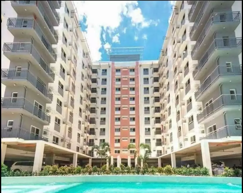 Studio with parking for rent near JY Lahug — Studio in Salinas Drive Extension, Cebu City, Philippines — Photo 2