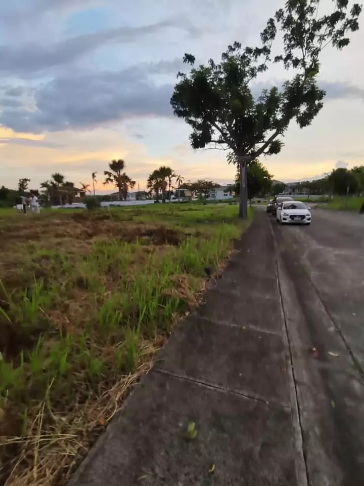 Amara North 2 Lots for Sale 369sqm and 419sqm — Residential Lot in Liloan, Cebu, Philippines — Photo 7