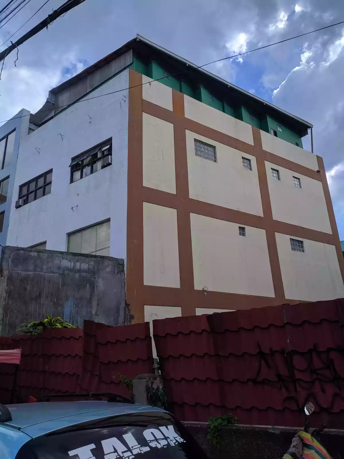Commercial Building For Sale in Davao City - photo 2