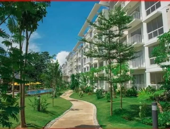 FOR SALE 2 BEDROOM CONDO @32 SANSON ROAD BY ROCKWELL — 2 Bedrooms in Cebu City, Cebu, Philippines — Photo 2