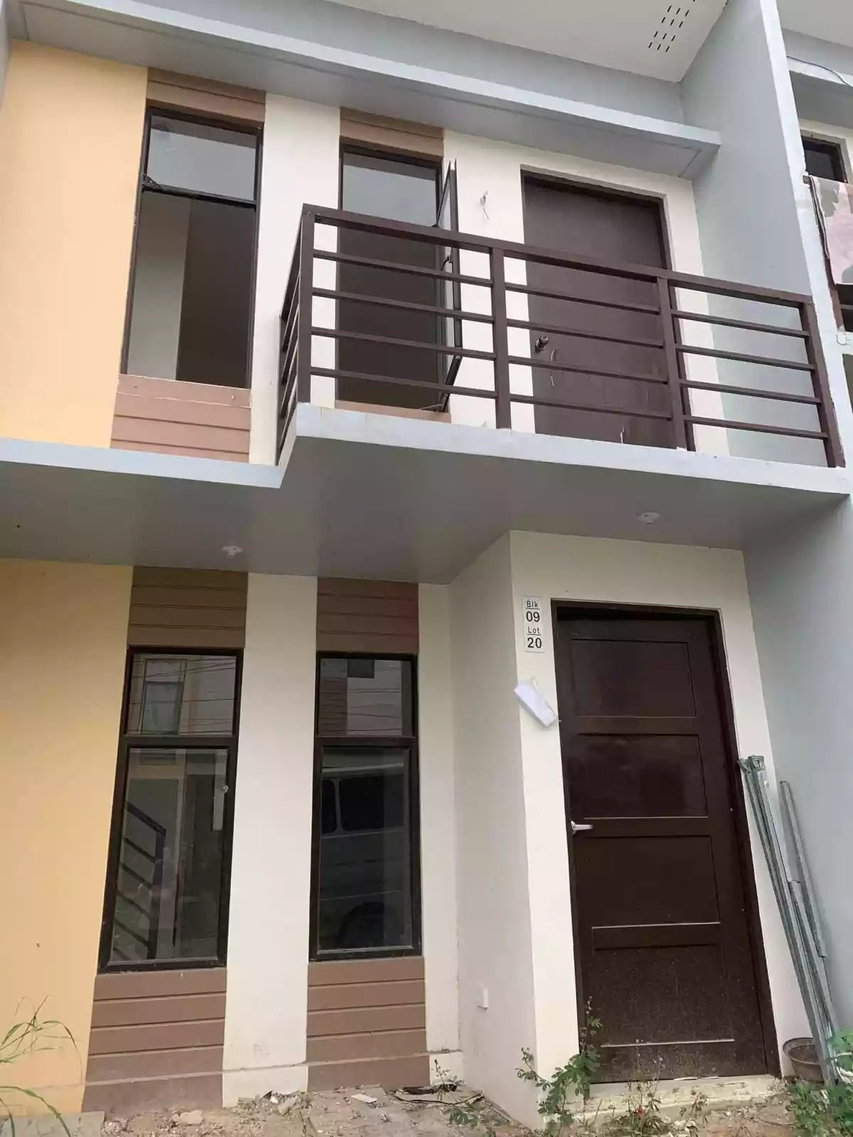 Casa Mira Linao unit B townhouse for sale 