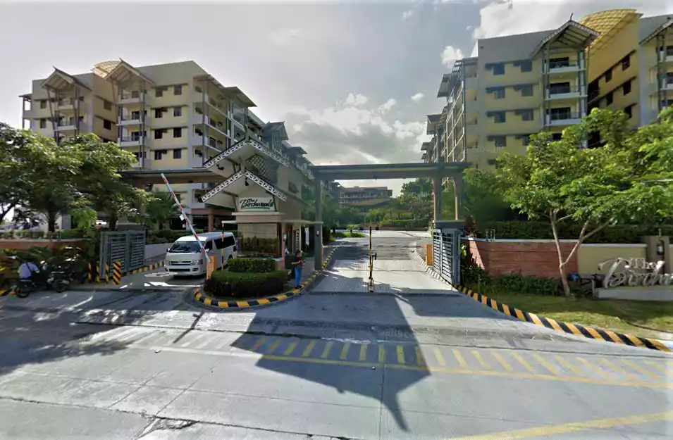 Acacia Estates 2 BR Condo pre-owned | Affordable Taguig Living — 2 Bedrooms in Acacia Avenue, Taguig, Metro Manila — Photo 4
