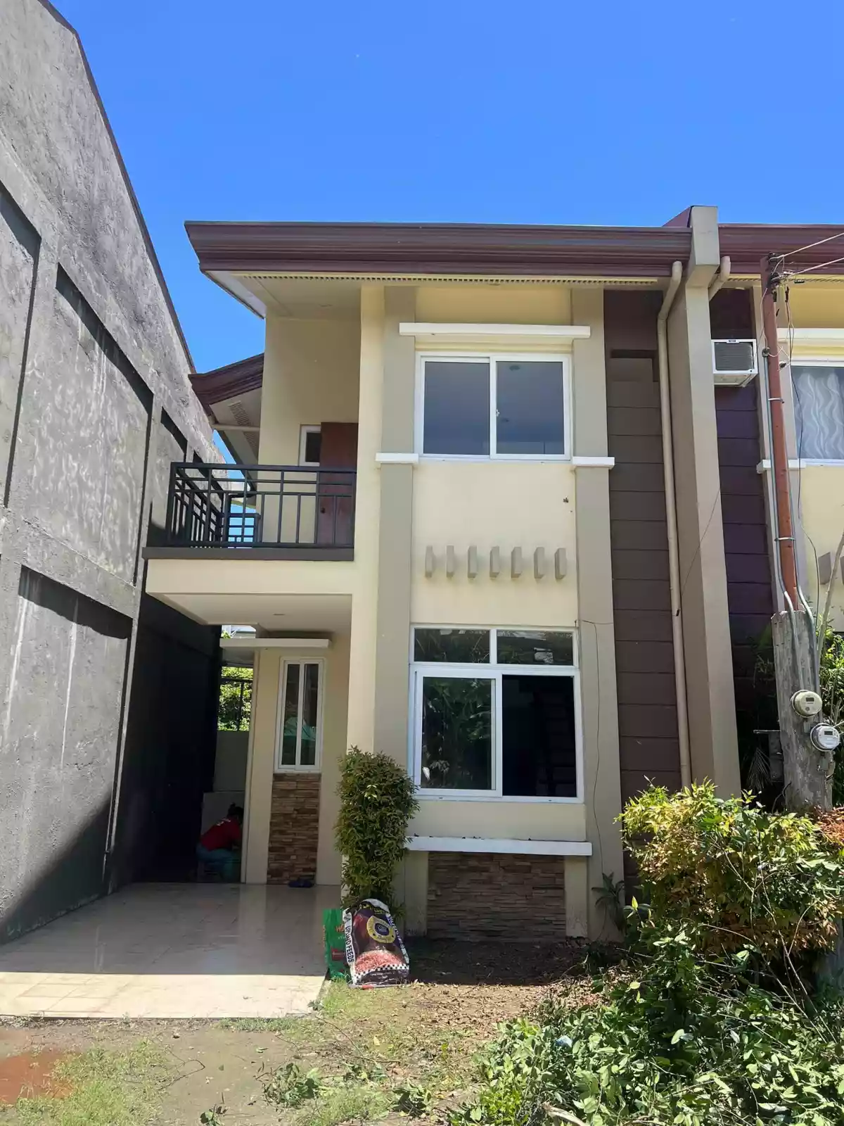 3 BEDROOM HOUSE AND LOT IN BASAK LAPU LAPU CITY