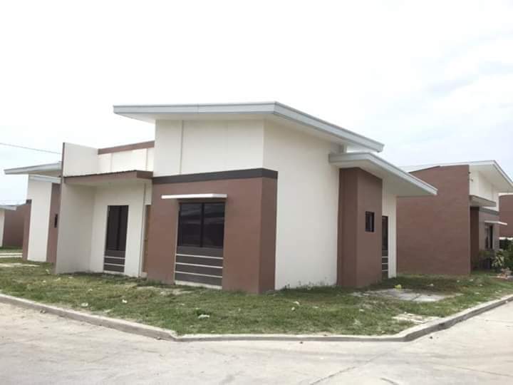 For assume house and lot - photo 2