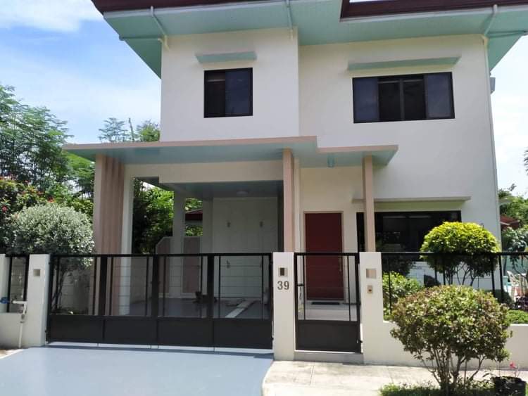 Open photo 11 of 11 — HOUSE & LOT FOR SALE‼ï¸