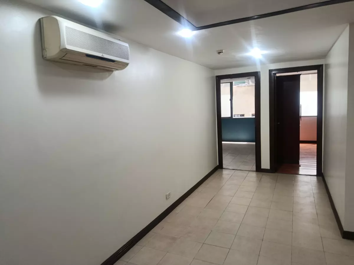162 sqm Office-Condominium Unit in Club Ultima, Cebu City — Office in Osmeña Boulevard, Cebu City, Cebu — Photo 4