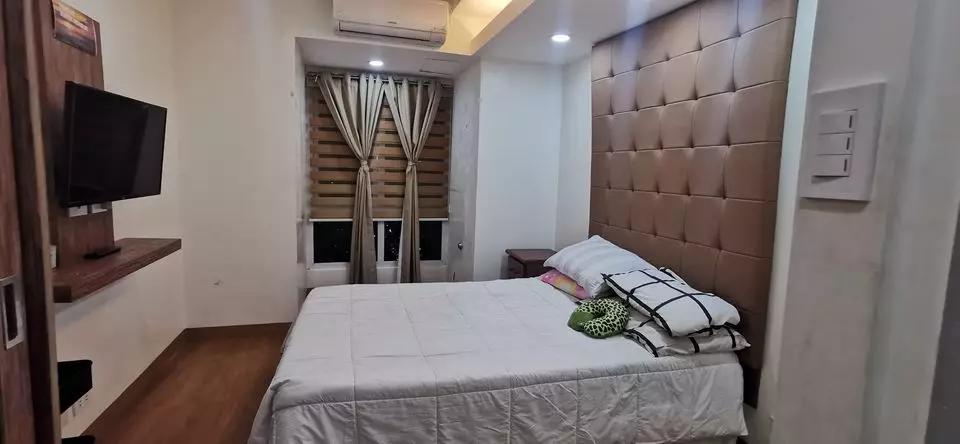 RUSH SALE 2BR FULLY FURNISHED CONDO UNIT NEAR ABS CBN QUEZON CITY - photo 4