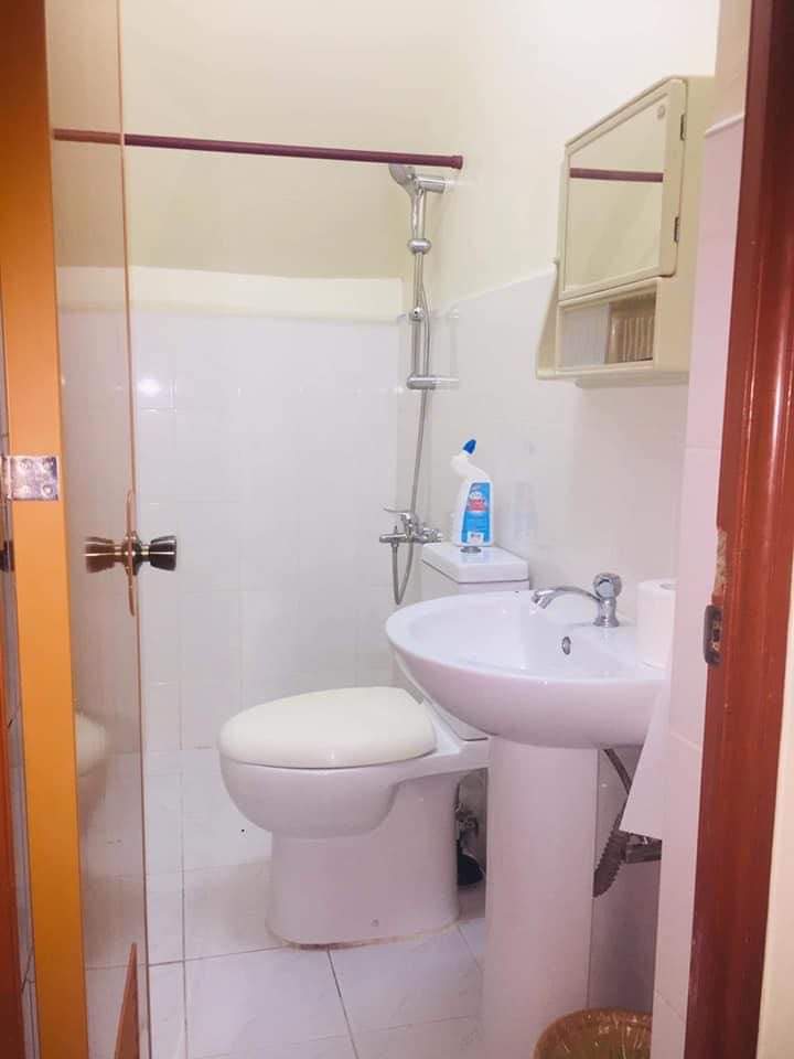 Fully Furnished townhouse for RENT at Bayswater Lapu-lapu! — House and Lot in Ibabao - Gisi - Agus Road, Lapu-Lapu City, Cebu — Photo 4