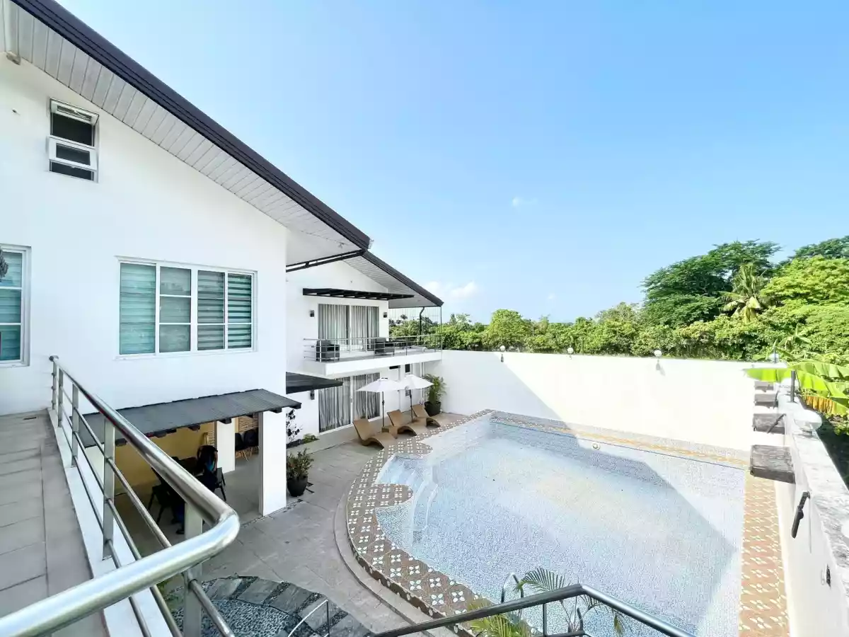 MODERN LUXURIOUS PRIVATE RESORT FOR SALE in Laguna