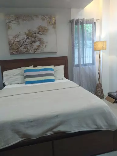 Open photo 22 of 37 — House and lot in an exclusive subdivision 