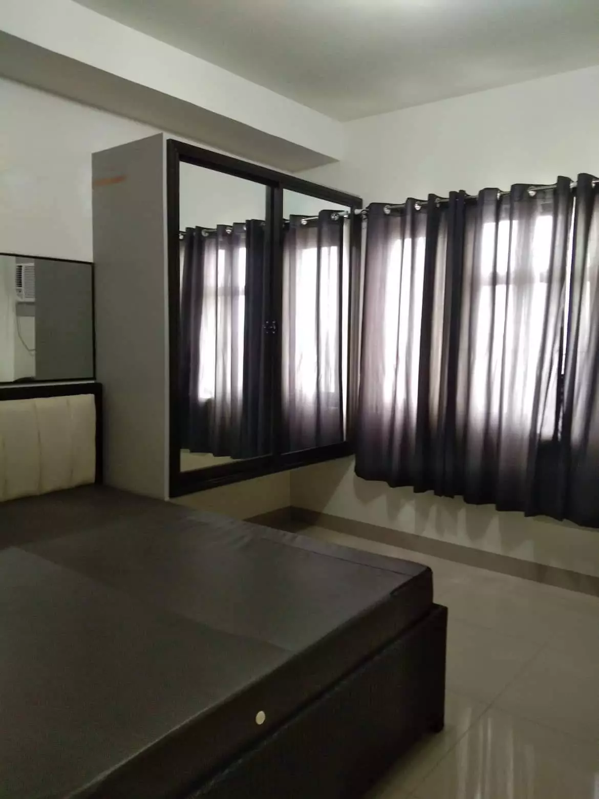 Rush Sale Condo Unit at Casa Mira Towers Labangon — Studio in Labangon, Cebu City — Photo 3