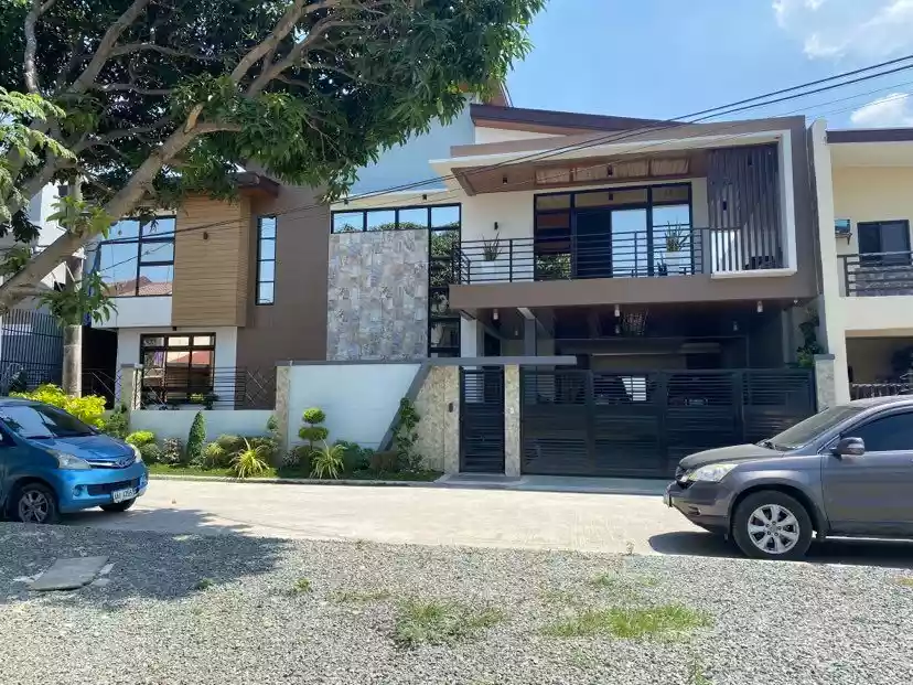 DETAILED ELEGANT HOUSE AND LOT - EARTHQUAKE PROOF - photo 7