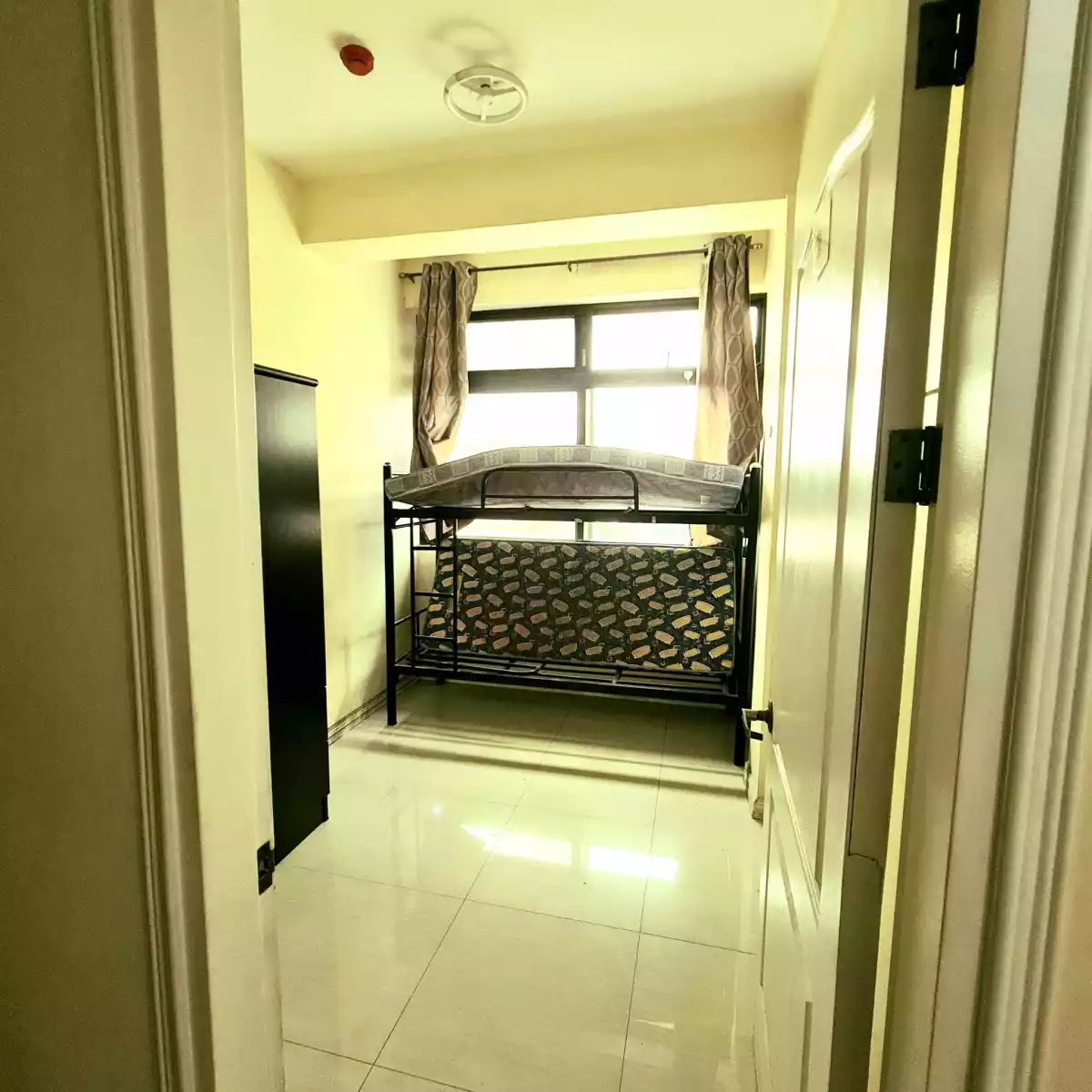 INCOME GENERATING BUILDING FOR SALE!!! - photo 7