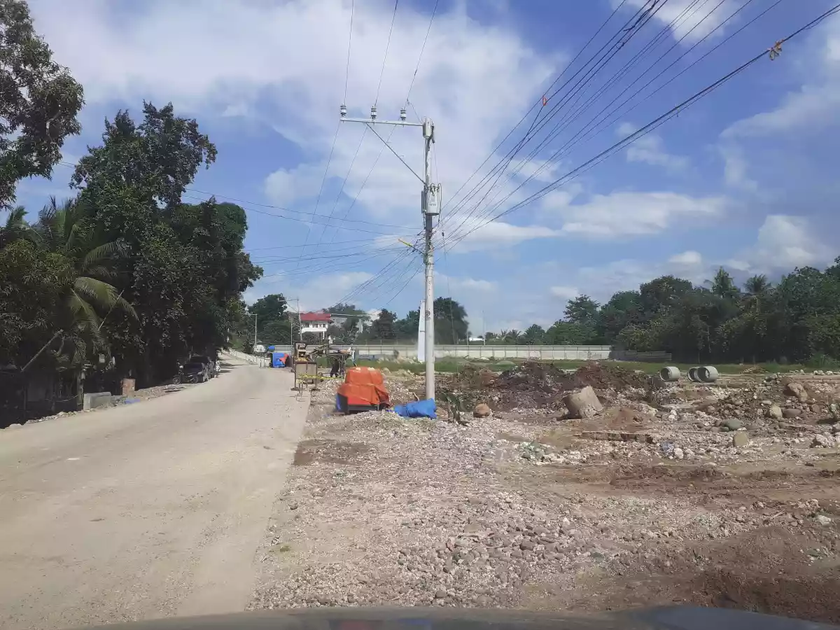 Commercial Lot @ lumbia CDO along the high way infront of Justine Heights — Space in Cagayan de Oro, Misamis Oriental, Philippines — Photo 5