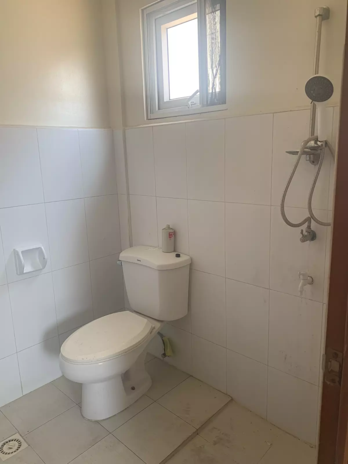 Open photo 11 of 17 — 3 Bedroom Duplex Unit for rent