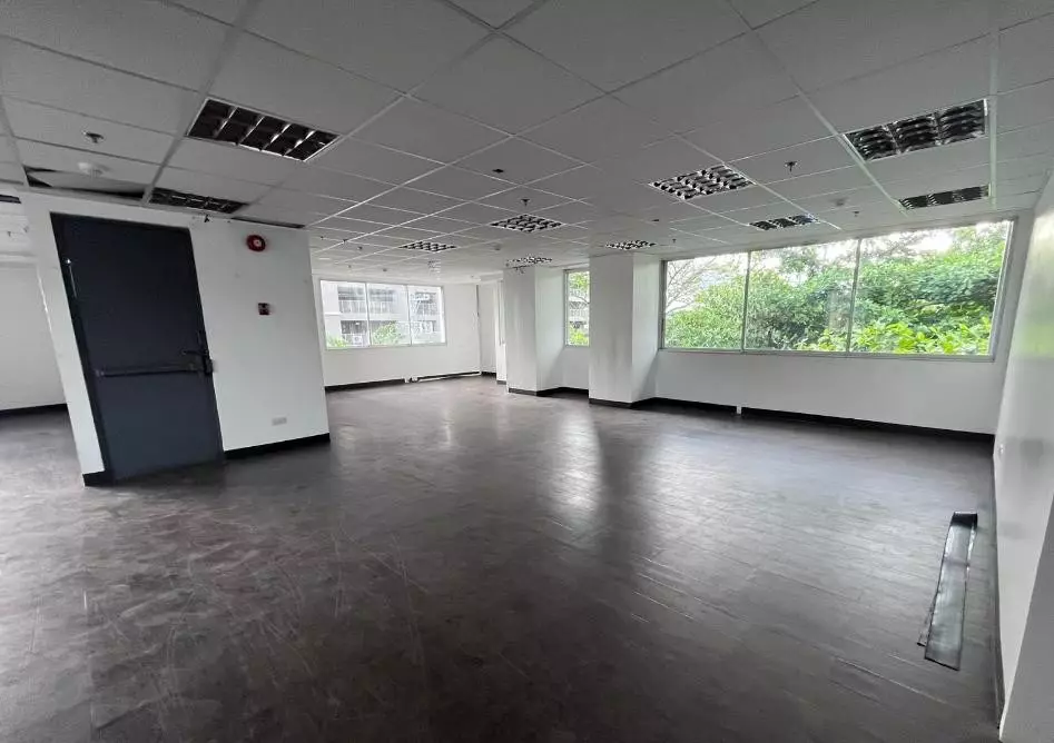 Office for Rent along Mango Avenue — Office in Cebu City, Cebu, Philippines — Photo 4