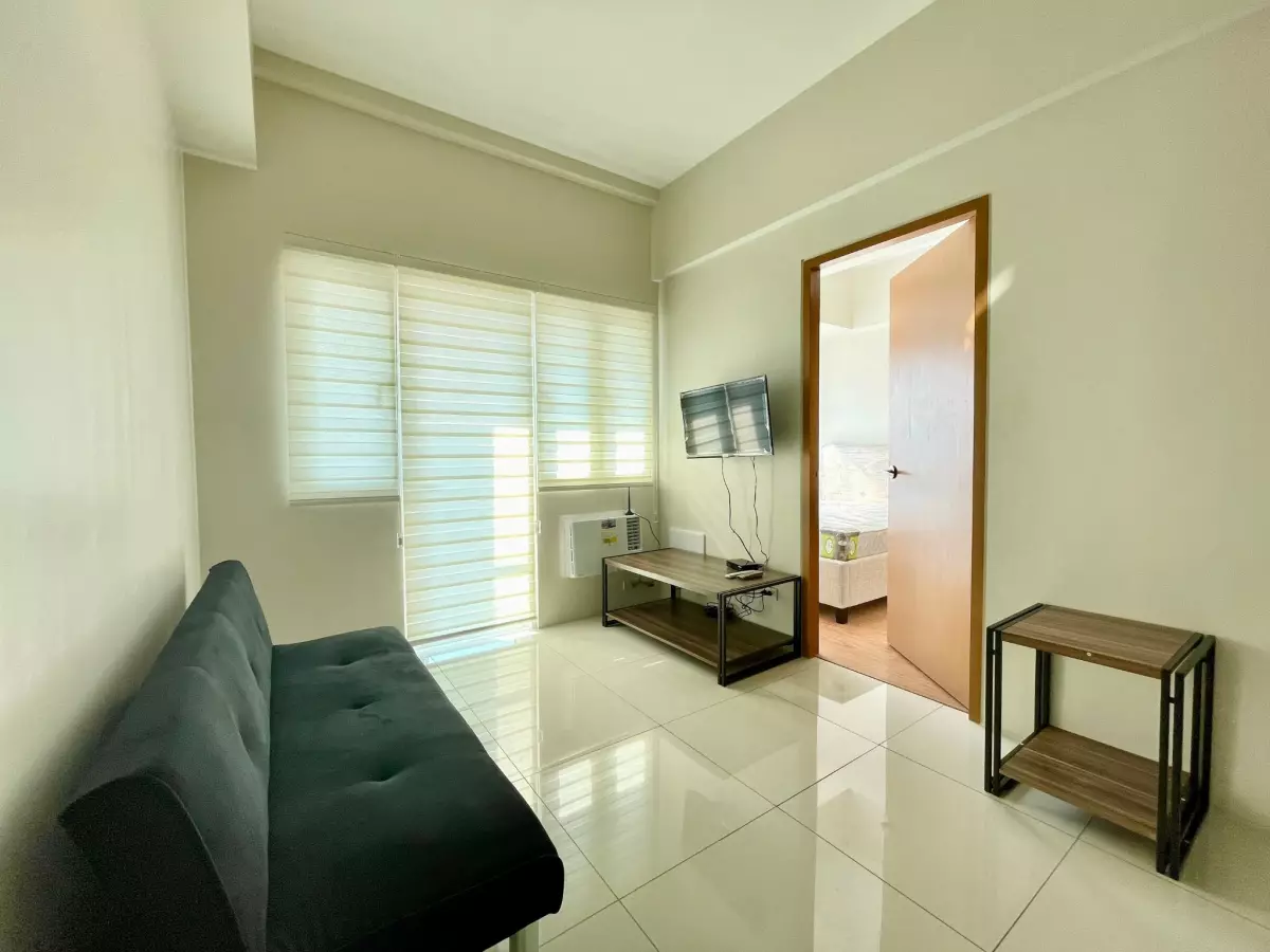 BRAND NEW 1BR UNIT WITH BALCONY FOR RENT at MADISON PARK WEST BGC   - photo 5