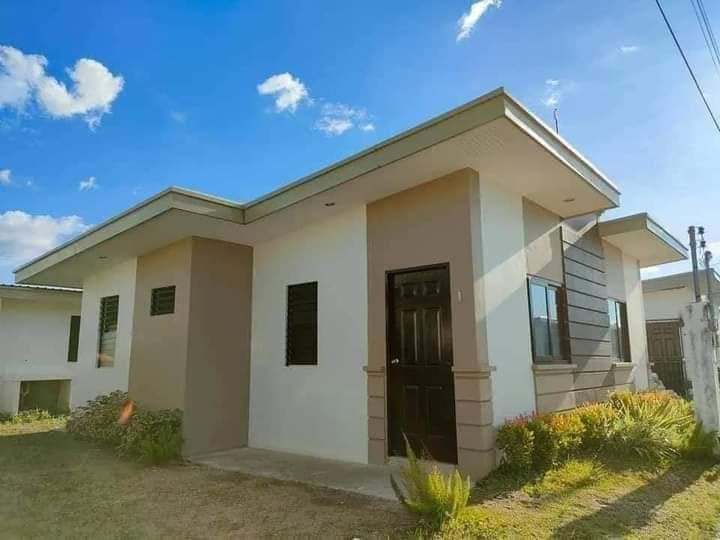 One Communities House for Sale - photo 2
