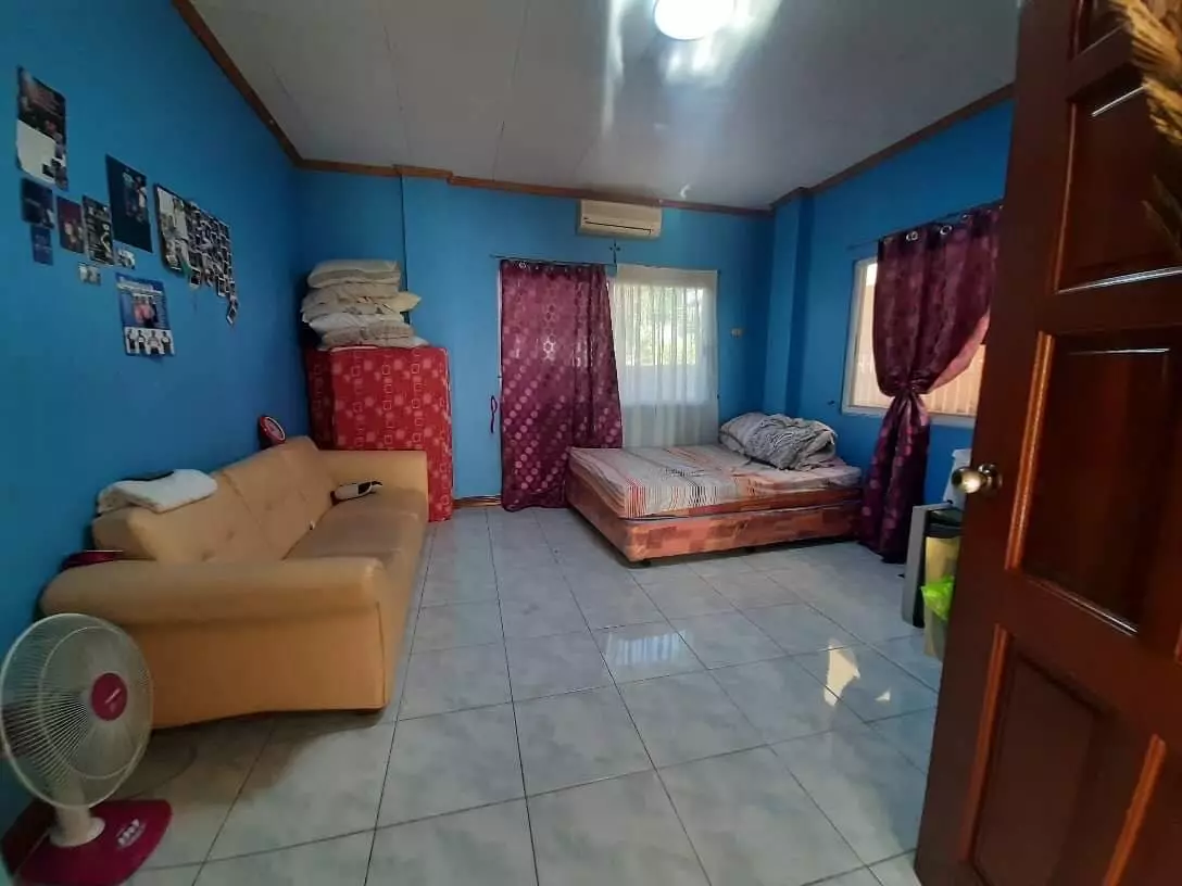 Open photo 11 of 12 — Fully Furnished House in an Exclusive Subdivision in Lawaan Talisay