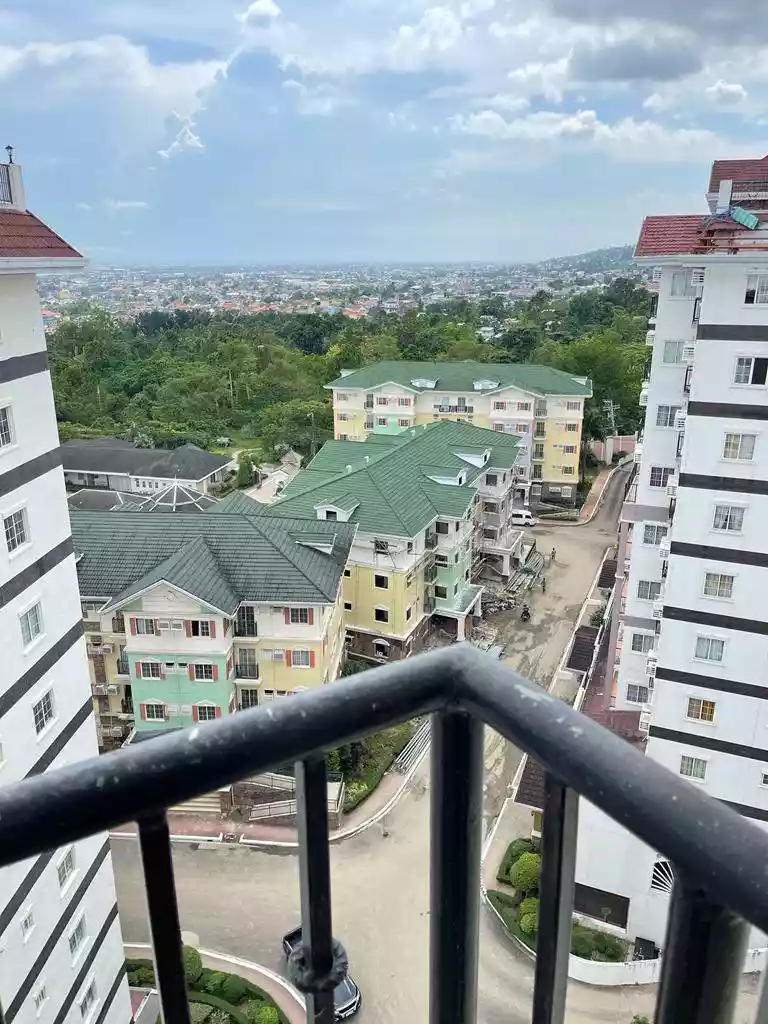 FOR SALE ONE BEDROOM FULLY FURNISHED UNIT IN APPLE ONE BANAWA HEIGHTS, CEBU CITY - photo 3
