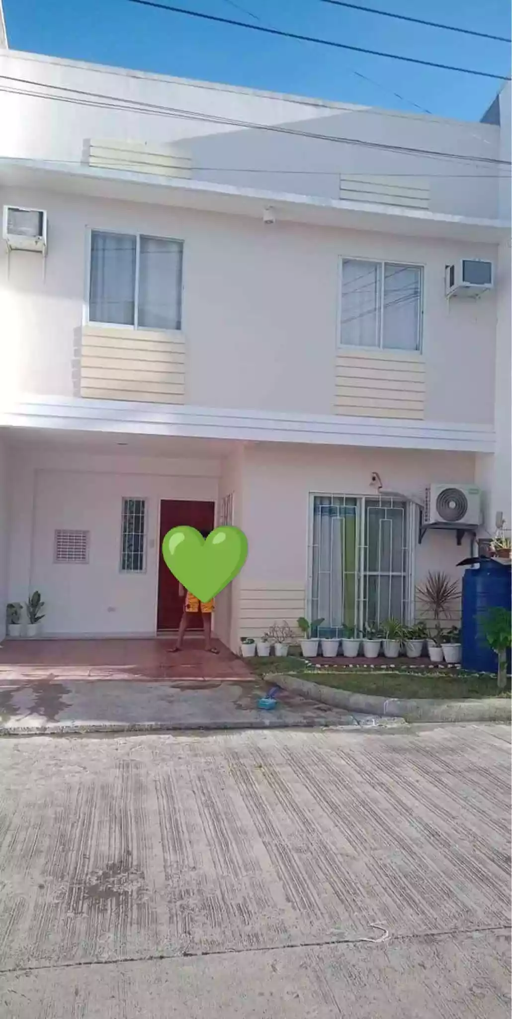 Rush for Sale Townhouse in Lapu lapu Cebu — Townhouse in Nunez Road, Lapu-Lapu City, Cebu — Photo 2