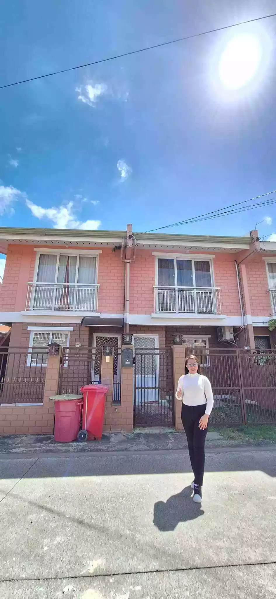 TWO-STOREY TOWNHOUSE FOR RENT - photo 3