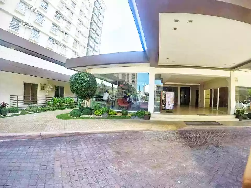 Open photo 57 of 87 — Super Bargain Sale Fully Furnished Studio Condo in Bamboo Bay